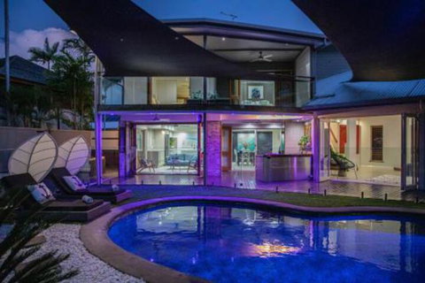 Absolute Lakefront Port Douglas - Kalgoorlie Accommodation 6