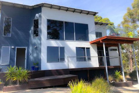 BAY Of FIRES BEACH SHACK Ocean Views From A Modern Beachhouse - Kalgoorlie Accommodation 0