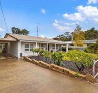 White on Wright Clare - Kalgoorlie Accommodation