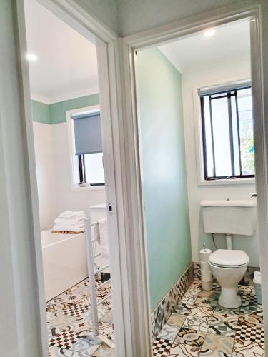 Marazul BEST DEAL Stone Bathtub WIFI Functional - Kalgoorlie Accommodation 4