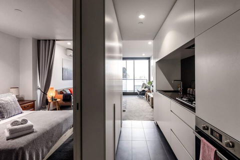 Spacious 1BD 50m From Chapel Street - Kalgoorlie Accommodation 4