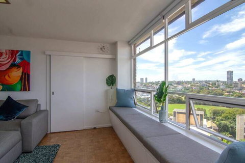 Bright 1 Bedroom Studio With Amazing City Views - Kalgoorlie Accommodation 2