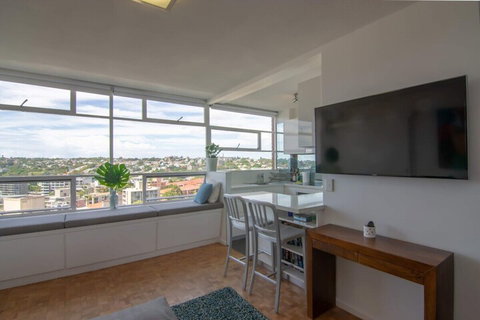 Bright 1 Bedroom Studio With Amazing City Views - Kalgoorlie Accommodation 7
