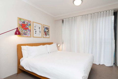 Amazing Studio With Pool In Central Sydney - Kalgoorlie Accommodation 5