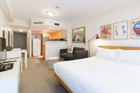 Amazing Studio With Pool In Central Sydney - Kalgoorlie Accommodation 7