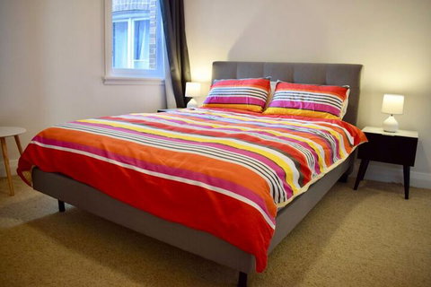 Comfortable 3 Bedroom Apartment In Trendy Haberfield - Kalgoorlie Accommodation 5