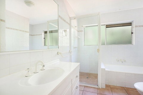 Amazing Waterfront Views Sunshine Coast H330 - Kalgoorlie Accommodation 5