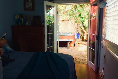 Surry Hills Terrace With Hot Tub - Kalgoorlie Accommodation 6