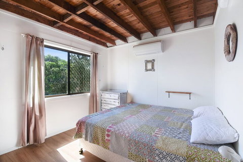 Chalet By The Sea, 10 Pelican Street, Peregian Beach - Kalgoorlie Accommodation 6