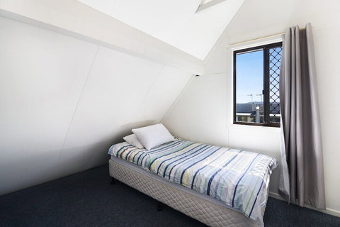 Chalet By The Sea, 10 Pelican Street, Peregian Beach - Kalgoorlie Accommodation 7