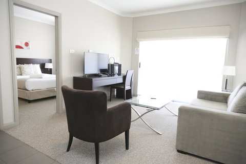 Centrepoint Apartments - Kalgoorlie Accommodation 5