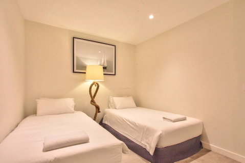 Apartment Hyde Park - Darling Harbour Day St 1 - Kalgoorlie Accommodation 6