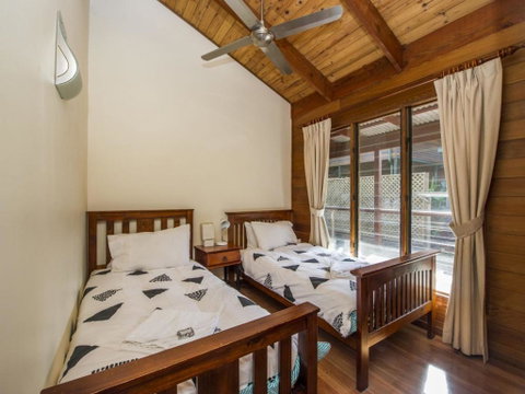 Magnetic Effect - Kalgoorlie Accommodation 2
