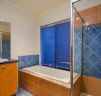 galahonest seabrook house west melbourne - Kalgoorlie Accommodation