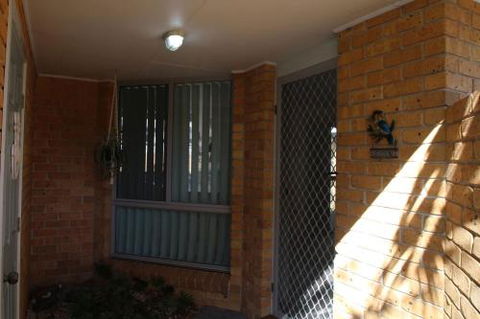 KENTIA - Kalgoorlie Accommodation 6