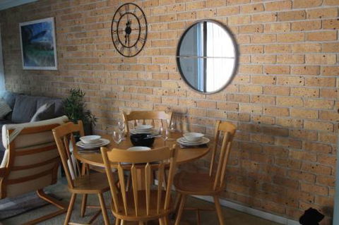 KENTIA - Kalgoorlie Accommodation 2