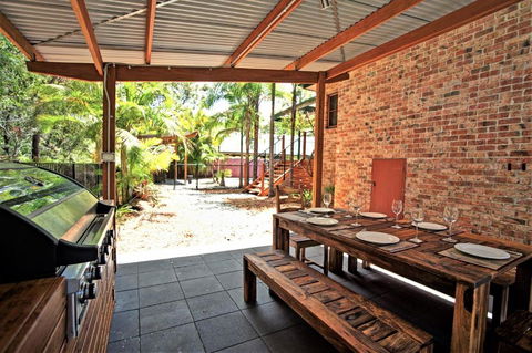 SERENITY - Kalgoorlie Accommodation 5
