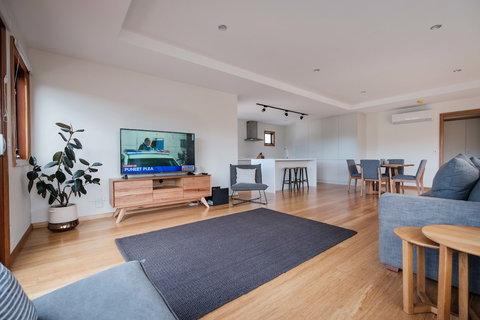 Freycinet Studios - Bay - Kalgoorlie Accommodation 6