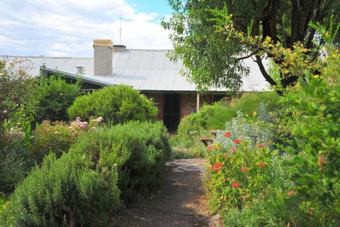 Emma Tiver Heritage Cottage - Kalgoorlie Accommodation 1