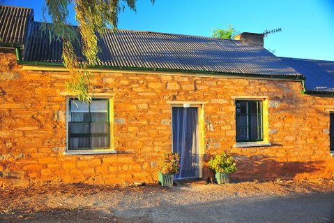 Emma Tiver Heritage Cottage - Kalgoorlie Accommodation 0