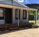 Rail Trail Cottage - Kalgoorlie Accommodation