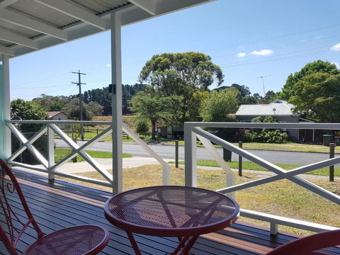 Fish Creek Alkira Accommodation - Kalgoorlie Accommodation 6