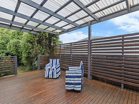GUILDFORD COTTAGE - Kalgoorlie Accommodation 3
