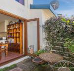 SEAVIEWS MORNINGTON.... - Kalgoorlie Accommodation