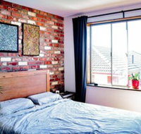 Stylish Modern 1 Bedroom Apartment in Marrickville - Kalgoorlie Accommodation