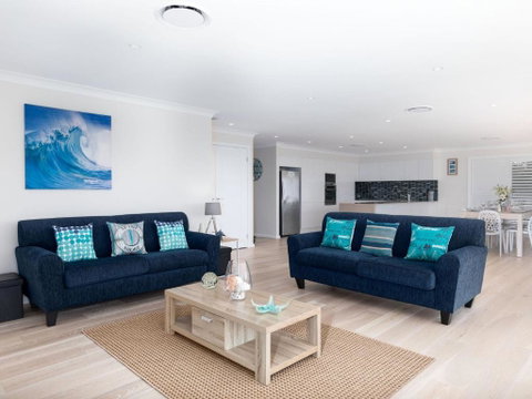 Bay View 6 (By Jervis Bay Rentals) - Kalgoorlie Accommodation 3
