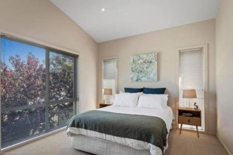 DRIFTWOOD VILLA Free Wifi Walk To Beach - Kalgoorlie Accommodation 0