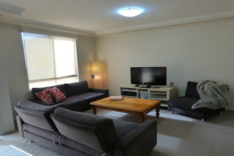 The Apartment Service BUCHN - Kalgoorlie Accommodation 6