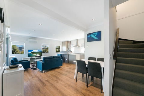 Redcliffe Holiday Accommodation - Kalgoorlie Accommodation 6