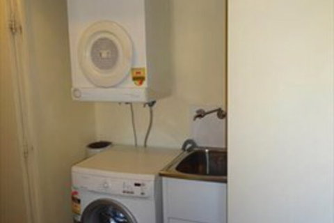Comfy & Convenient Living At The Italian Forum Leichardt ITALY - Kalgoorlie Accommodation 5