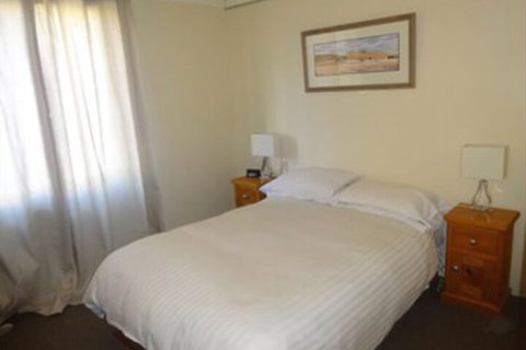 Comfy & Convenient Living At The Italian Forum Leichardt ITALY - Kalgoorlie Accommodation 3