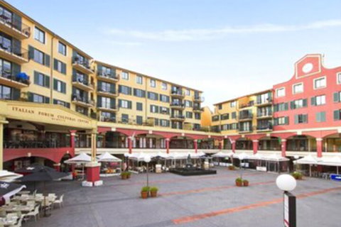 Comfy & Convenient Living At The Italian Forum Leichardt ITALY - Kalgoorlie Accommodation 1