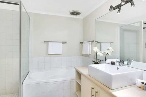 Sought After CBD Location YORK5 - Kalgoorlie Accommodation 2