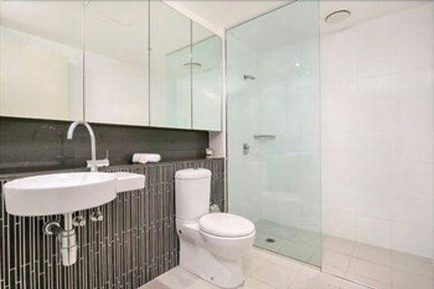 The Apartment Service ASCOT - Kalgoorlie Accommodation 5