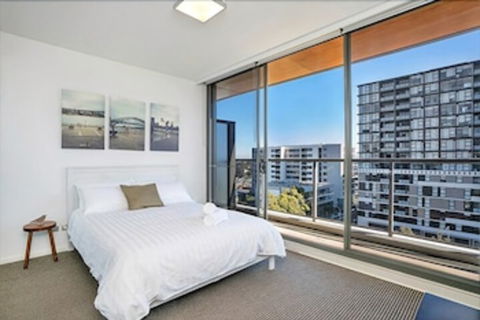The Apartment Service ASCOT - Kalgoorlie Accommodation 0