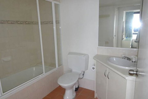 Carool Apartments - Kalgoorlie Accommodation 6