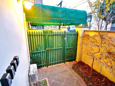 Darling Apartments - Kalgoorlie Accommodation 1