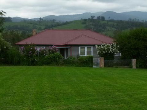 Mansfield Cottage - Kalgoorlie Accommodation 0