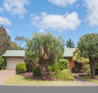Bottlebrush - Kalgoorlie Accommodation