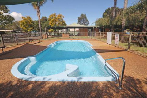 Driftwood - Kalgoorlie Accommodation 0