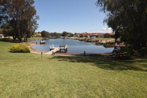 Driftwood - Kalgoorlie Accommodation 3