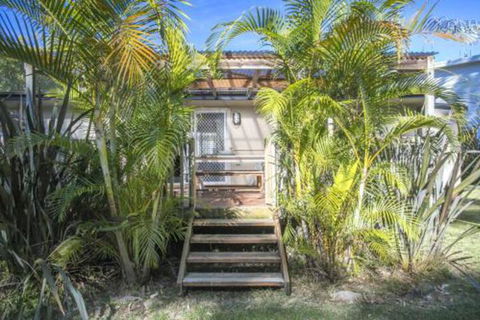MOLLYMOOK BEACH COTTAGE - Kalgoorlie Accommodation 5