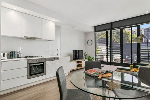 GRATTAN A Premier Location & Modern Space - Kalgoorlie Accommodation 4