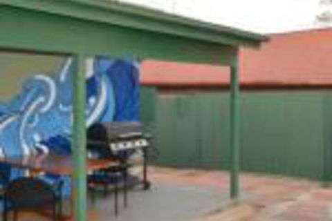 Lukes Cozy Guest House - Kalgoorlie Accommodation 0
