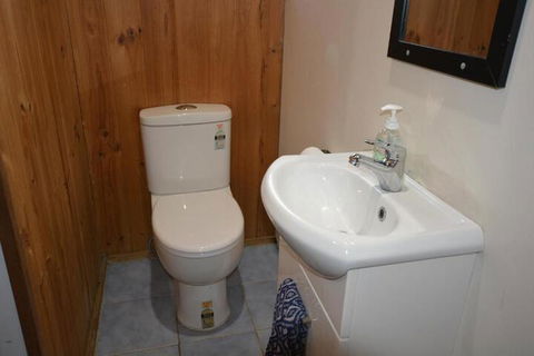 Lukes Cozy Guest House - Kalgoorlie Accommodation 3