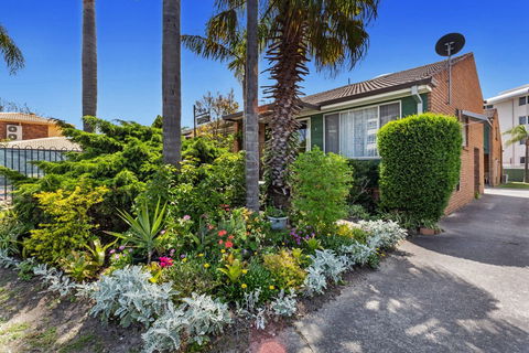 Macadamia Court 6 Nelson Bay - Kalgoorlie Accommodation 2